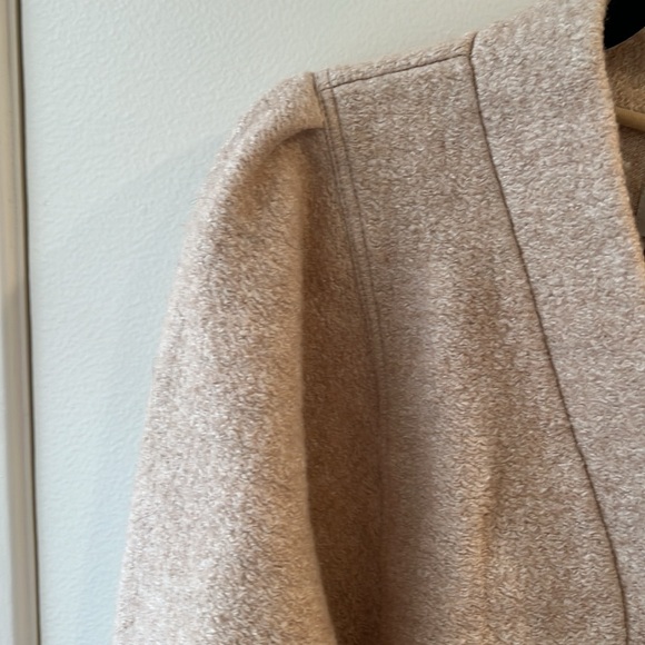 SoldOut.nyc The Yay to Boucle Jacket in Almond - Size Extra Small - Picture 4 of 6